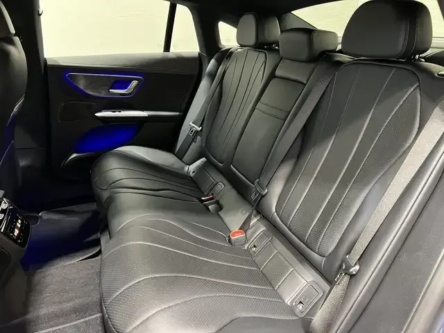 Mercedes-Benz EQE 300