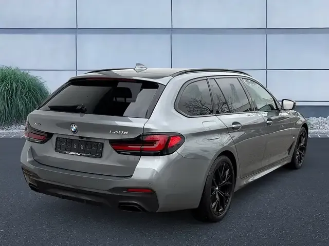 BMW 540