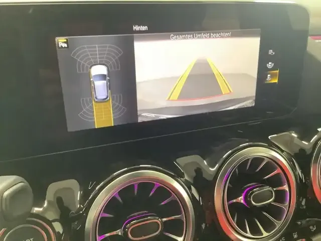 Mercedes-Benz EQA 300