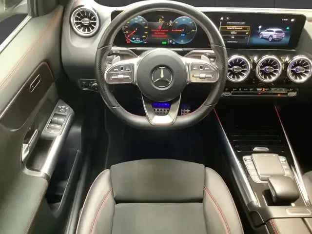 Mercedes-Benz EQA 300