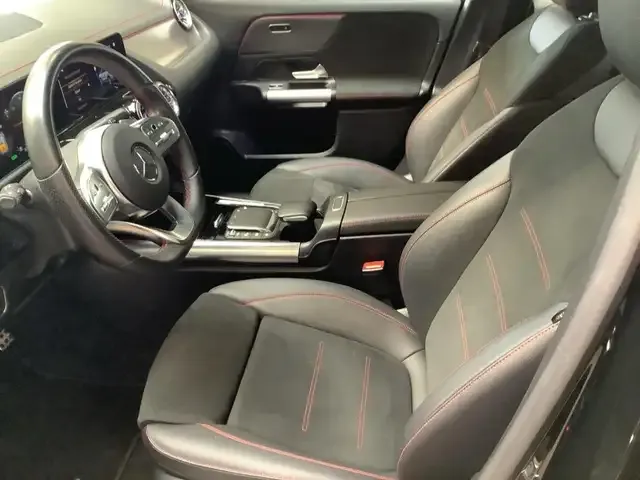 Mercedes-Benz EQA 300
