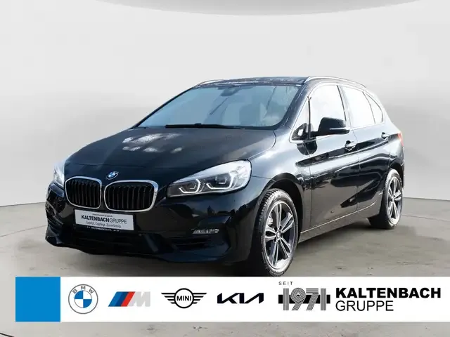 BMW 220