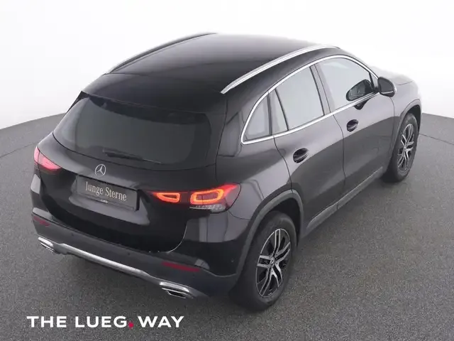 Mercedes-Benz GLA 180