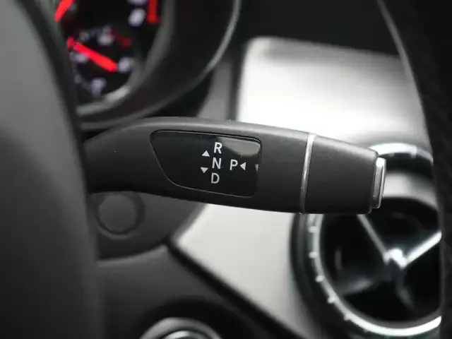 Mercedes-Benz CLA 220