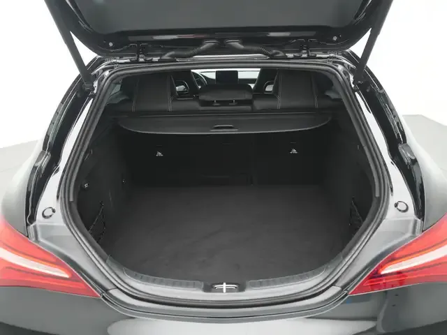 Mercedes-Benz CLA 220