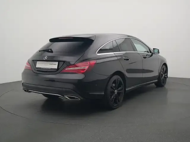 Mercedes-Benz CLA 220