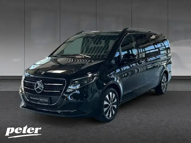 Mercedes-Benz V 220