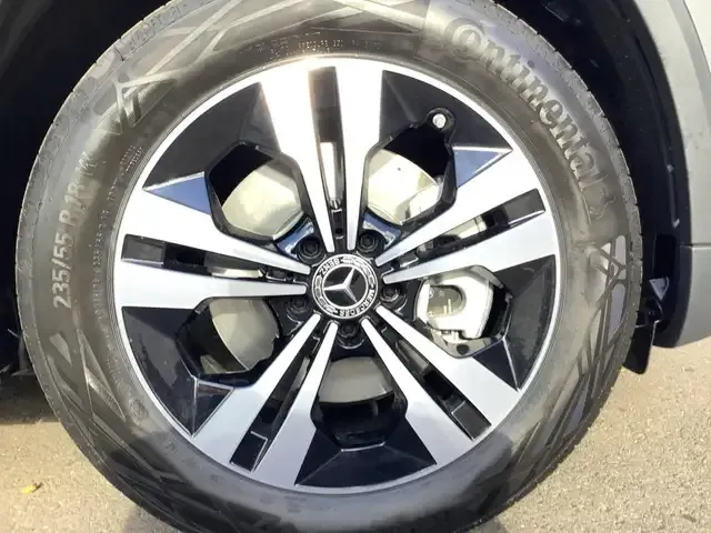 Mercedes-Benz GLA 220