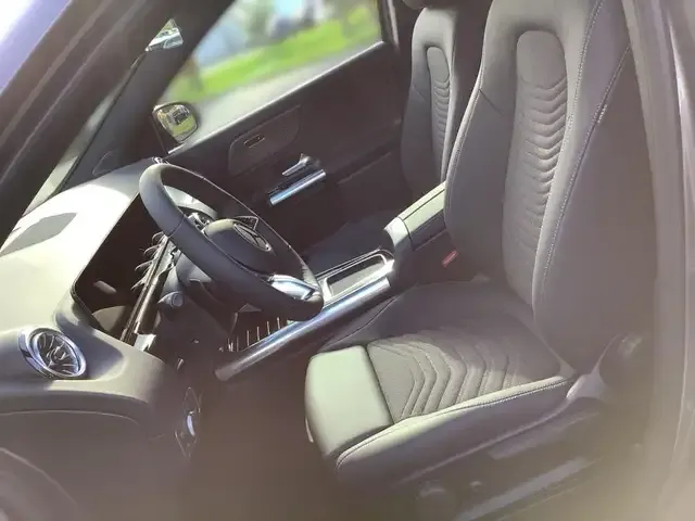 Mercedes-Benz GLA 220