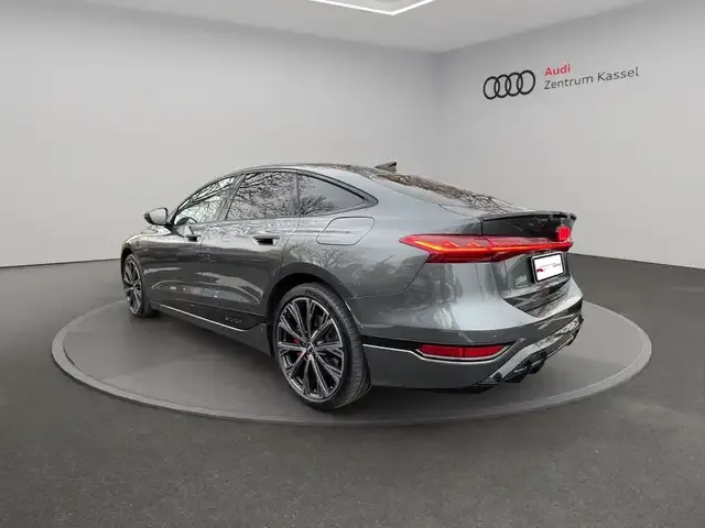 Audi S6 e-tron