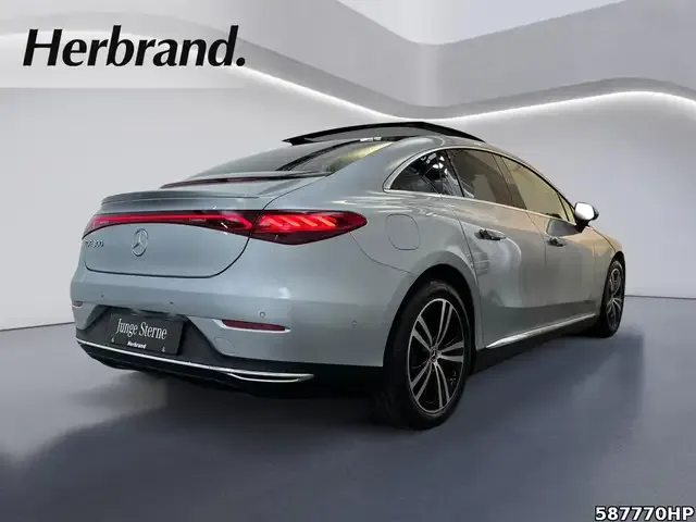 Mercedes-Benz EQE 300