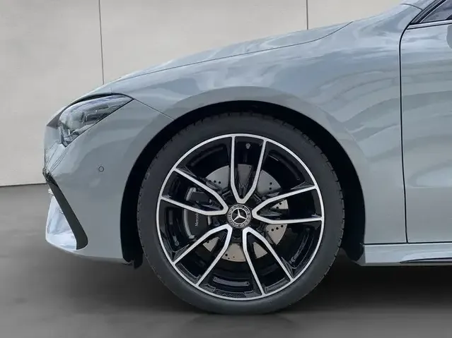 Mercedes-Benz CLA 220