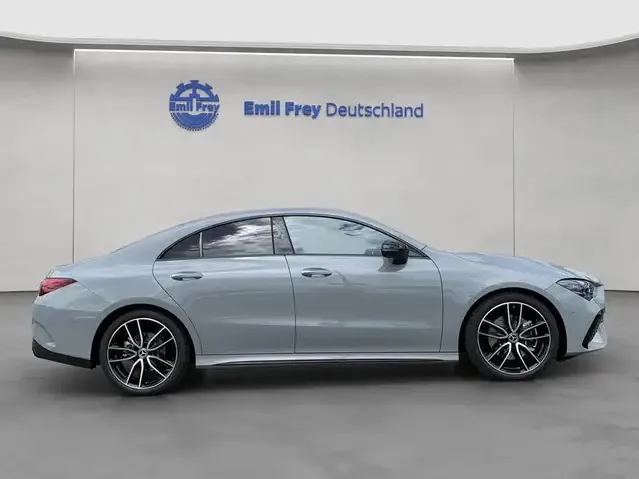 Mercedes-Benz CLA 220
