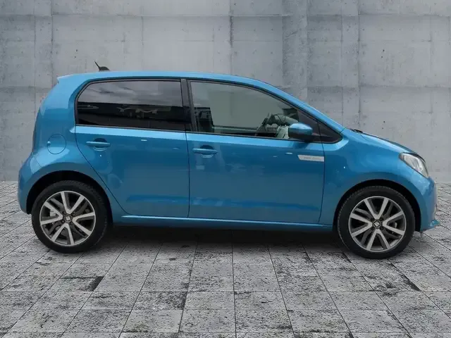 SEAT Mii