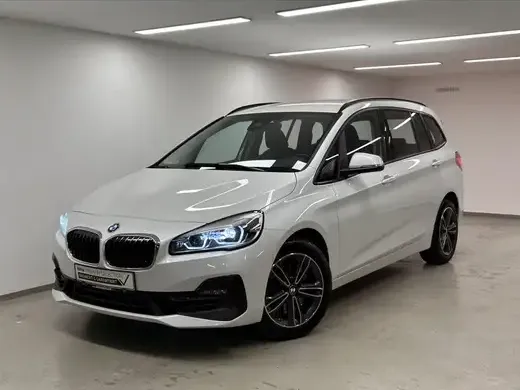 BMW 220