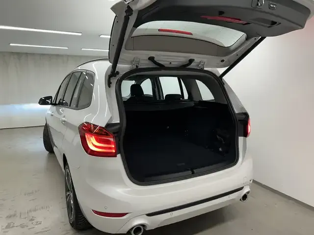 BMW 220
