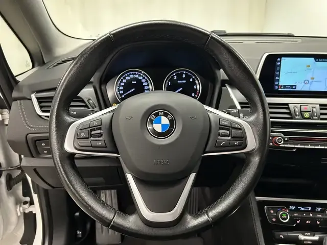 BMW 220