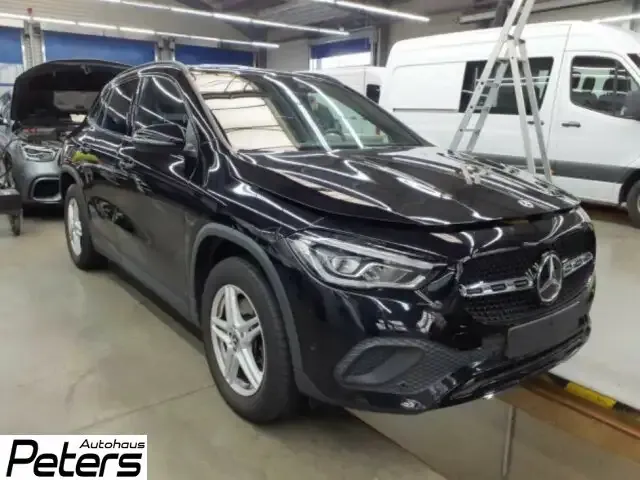 Mercedes-Benz GLA 250