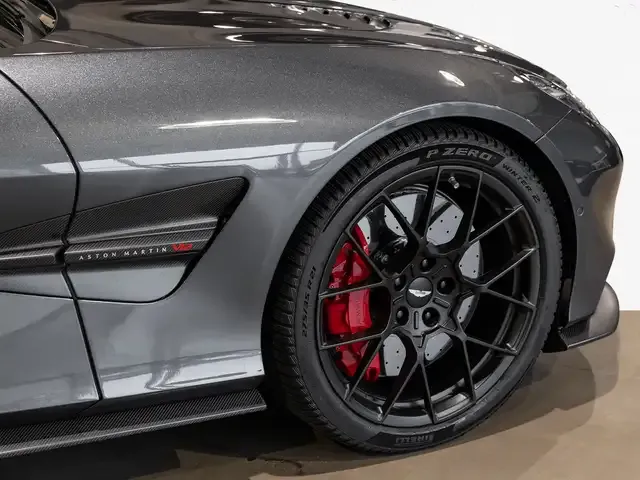 Aston Martin Vanquish
