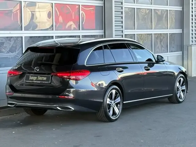 Mercedes-Benz C 180