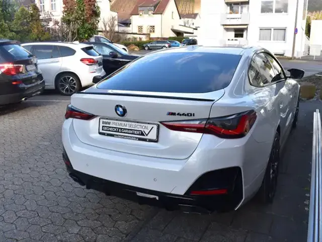BMW 440