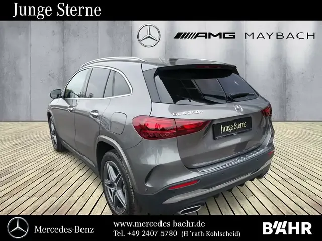 Mercedes-Benz GLA 250