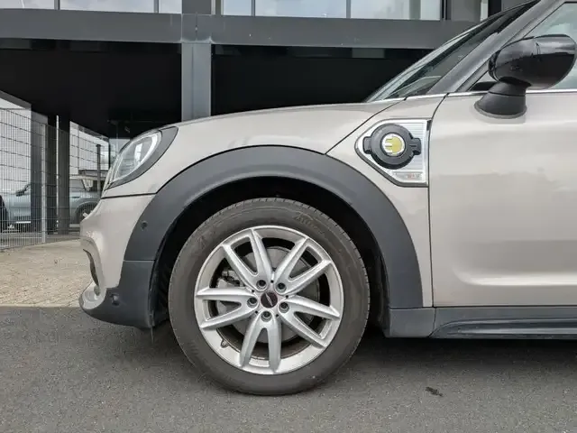 MINI Cooper SE Countryman