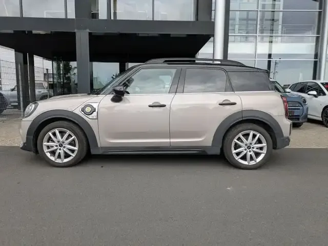 MINI Cooper SE Countryman