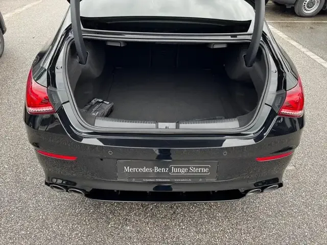 Mercedes-Benz CLA 45 AMG