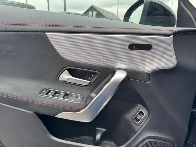 Mercedes-Benz CLA 45 AMG