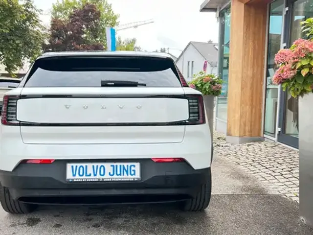 Volvo EX30