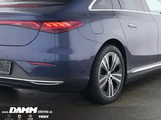 Mercedes-Benz EQE 300