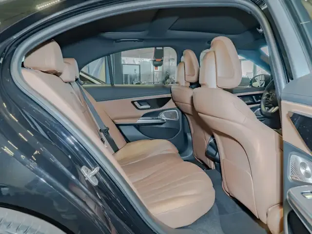Mercedes-Benz E 200
