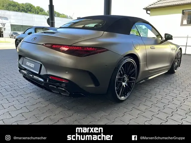 Mercedes-Benz SL 63 AMG