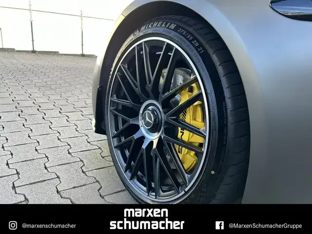 Mercedes-Benz SL 63 AMG