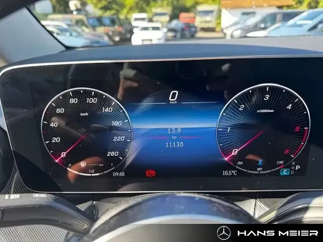 Mercedes-Benz V 220