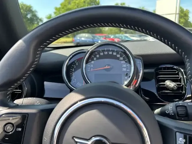 MINI Cooper Cabrio