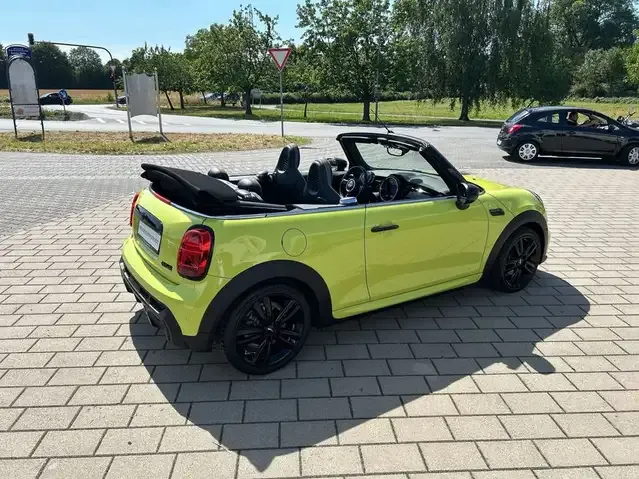MINI Cooper Cabrio