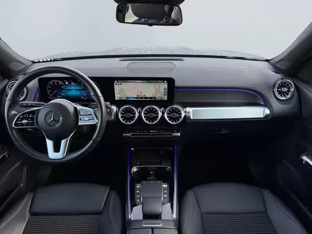 Mercedes-Benz GLB 180