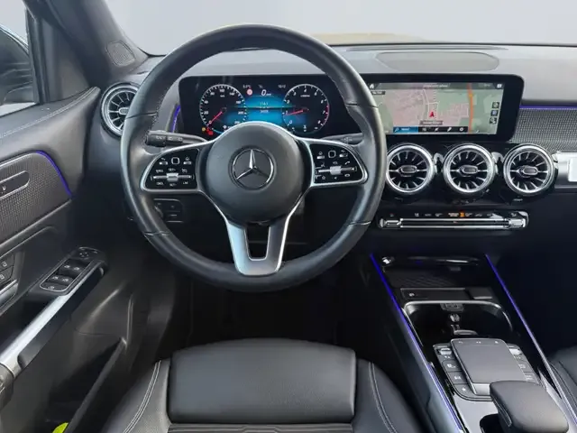 Mercedes-Benz GLB 180