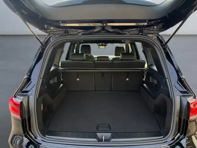 Mercedes-Benz GLB 180