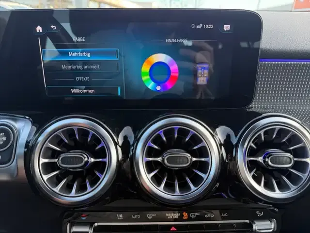 Mercedes-Benz GLB 180