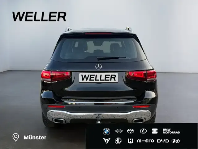 Mercedes-Benz GLB 180