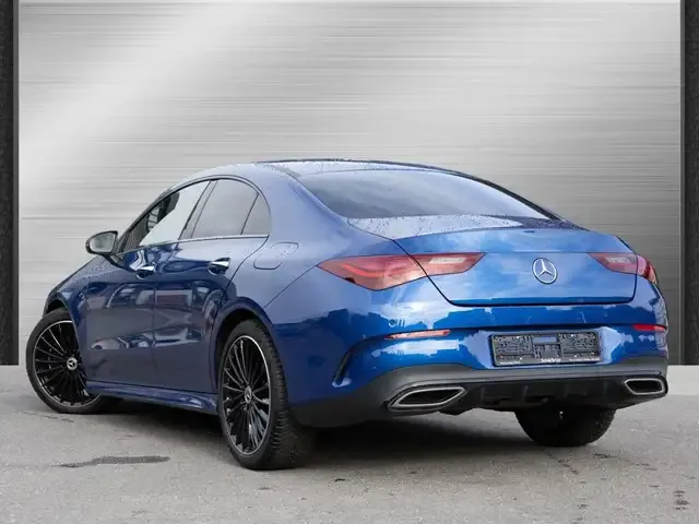 Mercedes-Benz CLA 200