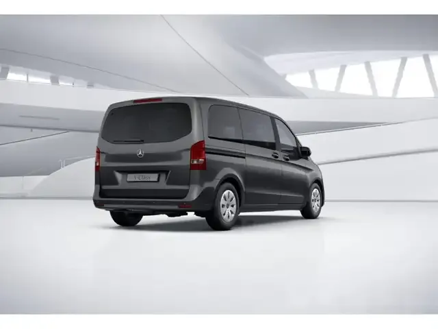 Mercedes-Benz V 220