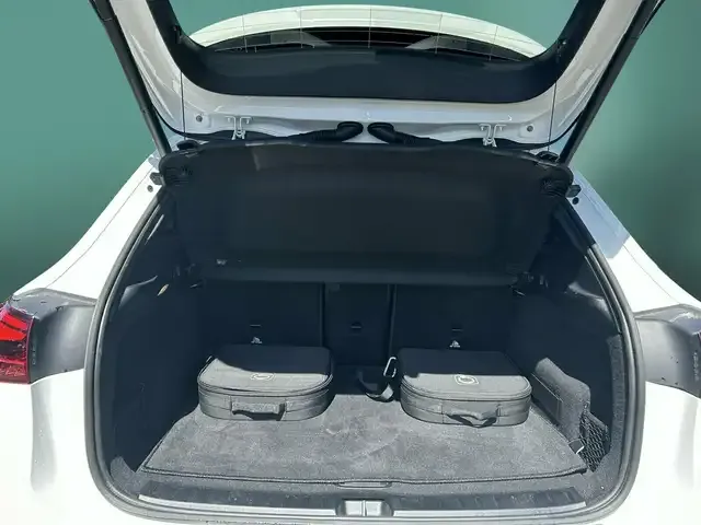 Mercedes-Benz EQA 300