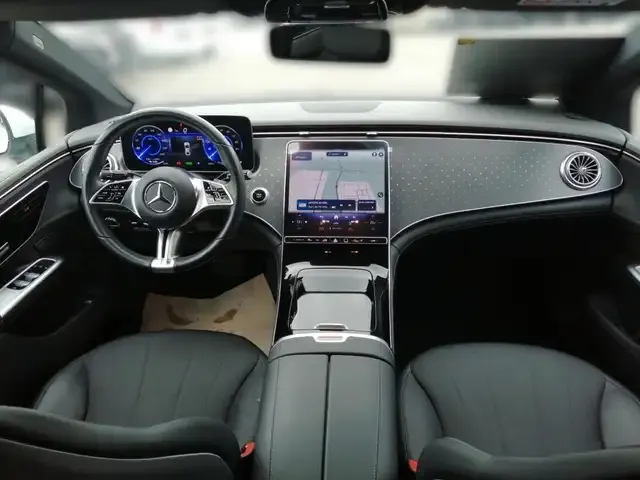Mercedes-Benz EQE 300