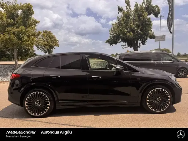 Mercedes-Benz EQE SUV