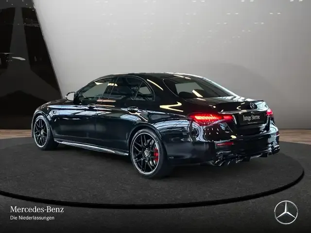 Mercedes-Benz E 63 AMG