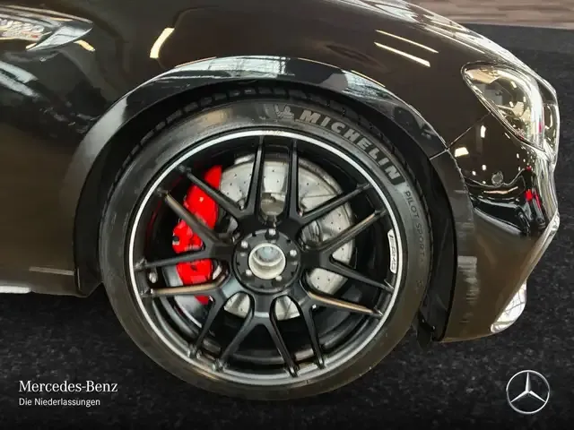 Mercedes-Benz E 63 AMG